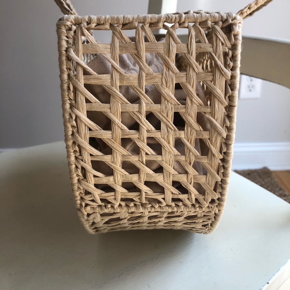 New: House of Harlow 1960 Rattan or Wicker Structured Bag - Picture 3 of 8